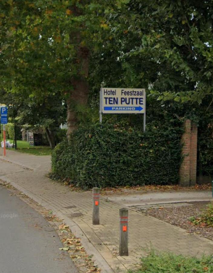 Hotel Ten Putte Gistel Exteriör bild