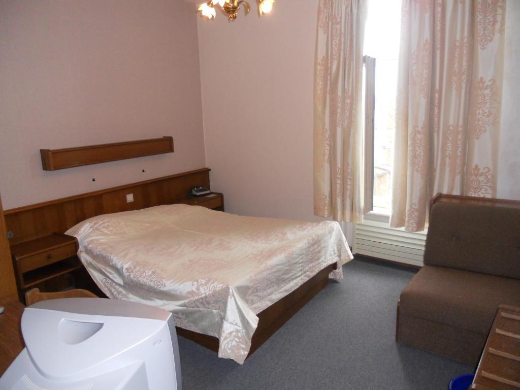 Hotel Ten Putte Gistel Rum bild