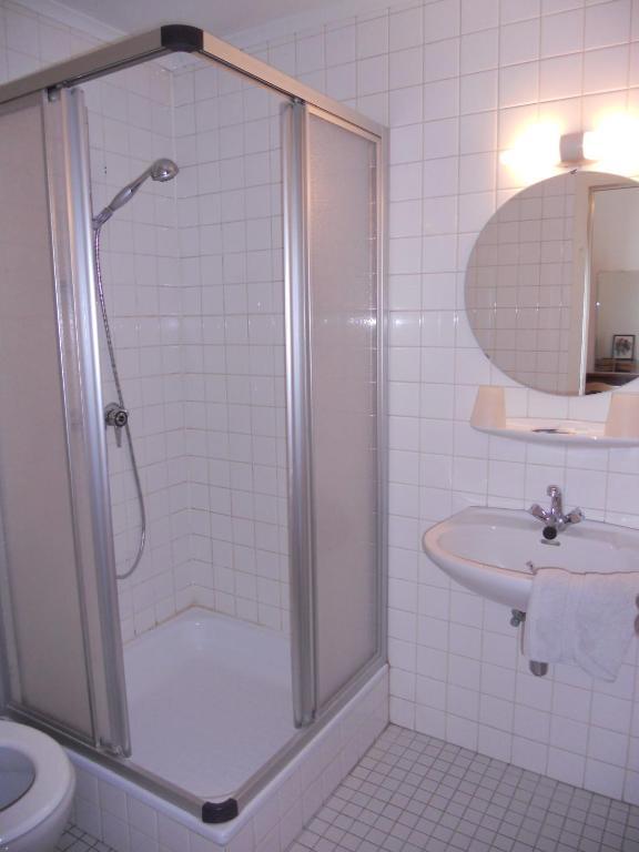 Hotel Ten Putte Gistel Rum bild